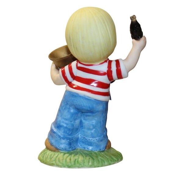 Coca-Cola Enesco "Three Cheers For A Friend Like You" Figurine 859583 Boy Trophy - Picture 5 of 7